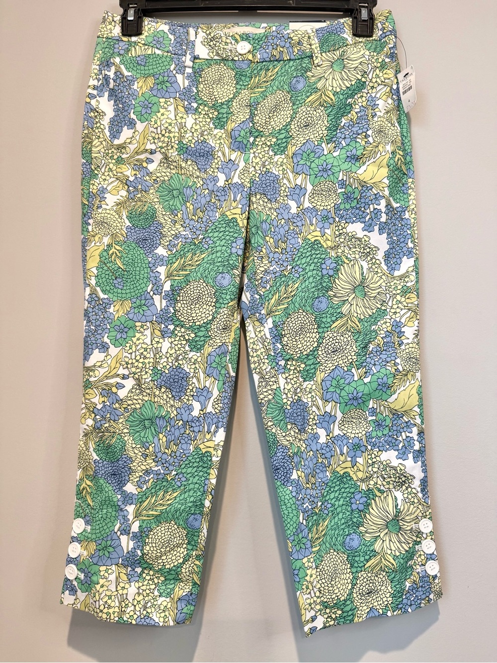 NWT Talbots Perfect Crop Breezy Floral Print Cropped Pants Button Accent